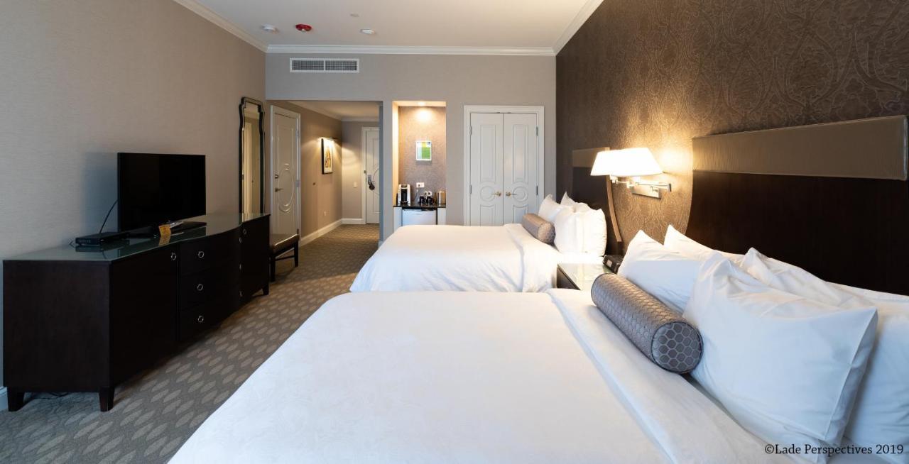 La Banque Hotel Homewood المظهر الخارجي الصورة