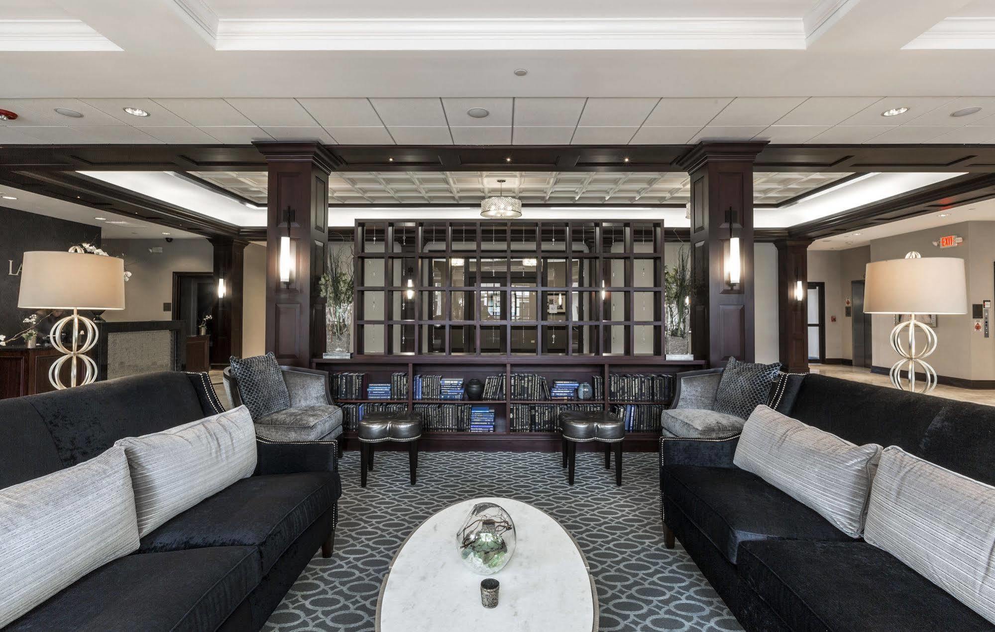 La Banque Hotel Homewood المظهر الخارجي الصورة