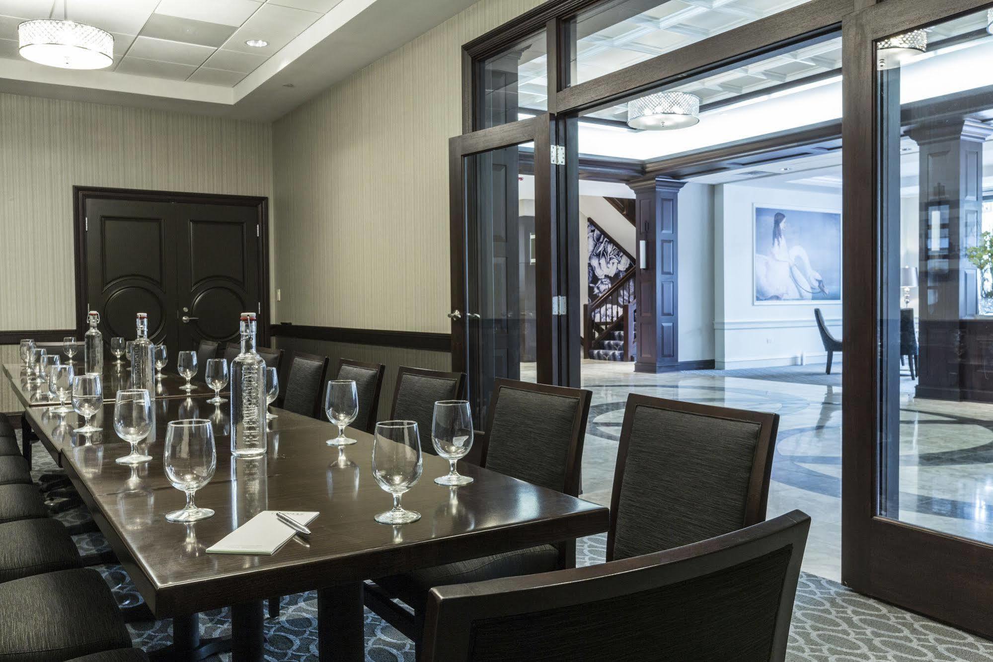 La Banque Hotel Homewood المظهر الخارجي الصورة